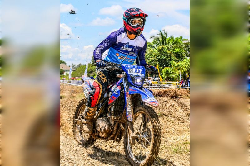 Dihadiri Puluhan Ribu Pengunjung, Gebyar Seri 2 Shell bLU cRU Yamaha Enduro Challenge Sintang Sukses Semarak