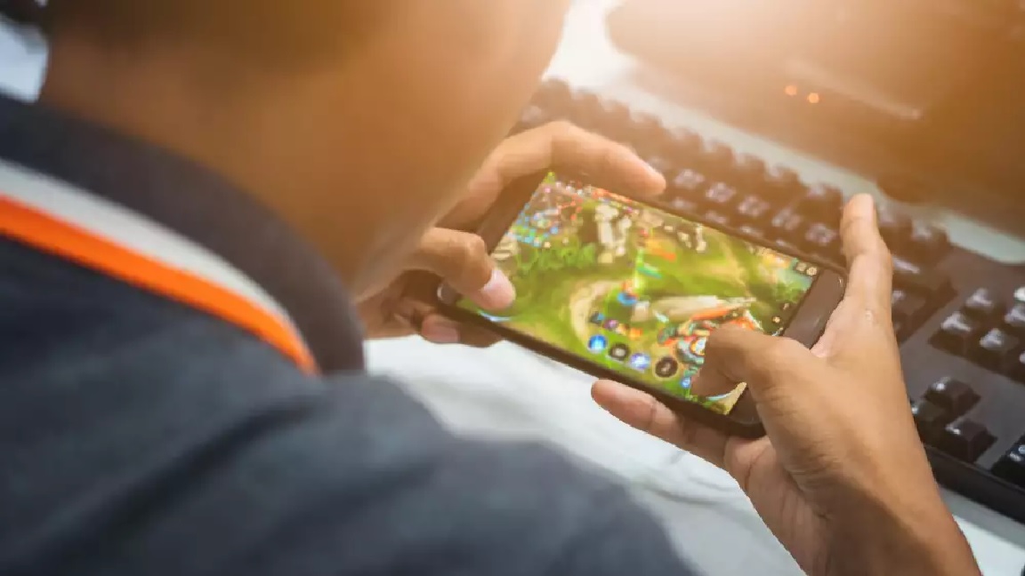 5 Pengaturan Smartphone agar Gaming Lebih Lancar tanpa Merusak Baterai