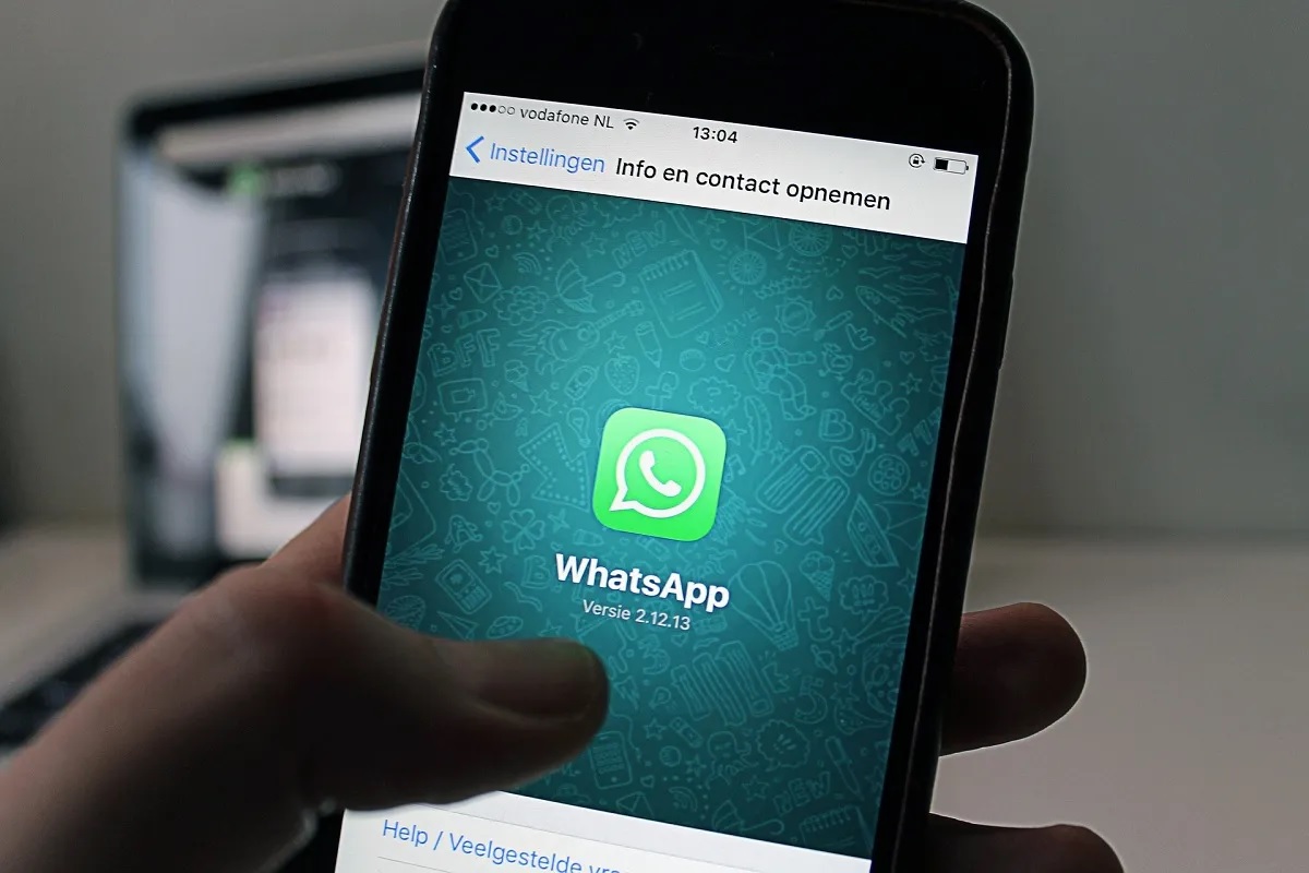 Cara Menyembunyikan Kontak WhatsApp Agar Tidak Terlihat di Daftar