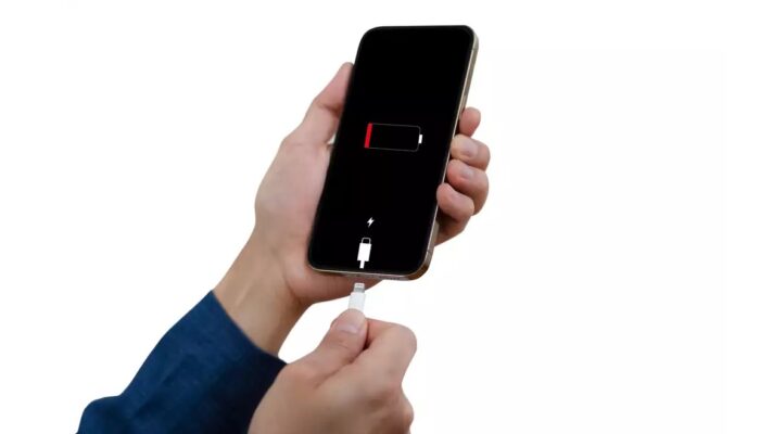 Fakta atau Mitos: Apakah Smartphone Bisa Meledak Saat Menelepon Sambil Charging dengan Powerbank?